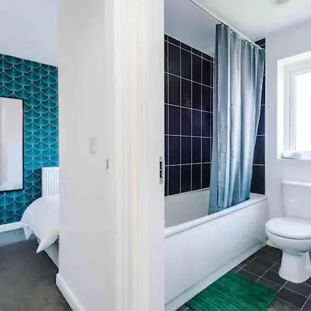 Spacious 5 Bedroom Home Hosted By Mcr Dens Manchester Buitenkant foto
